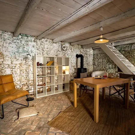 Heritage Casare